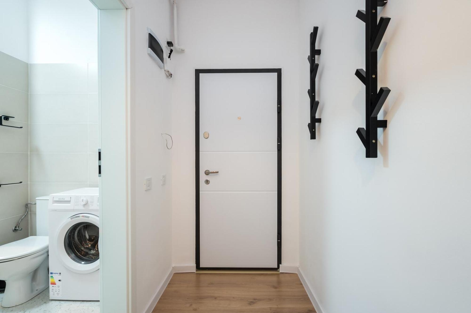Plaza 229 Apartment